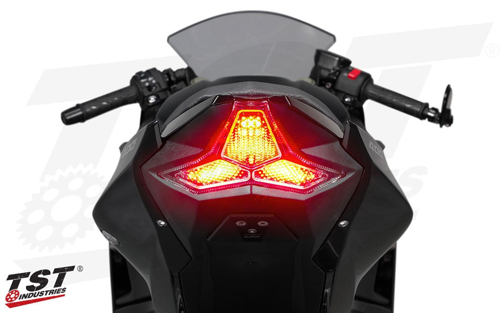 Extremely bright LEDs and 9 programmable light modes provide many brake alert options that enhance rider safety.