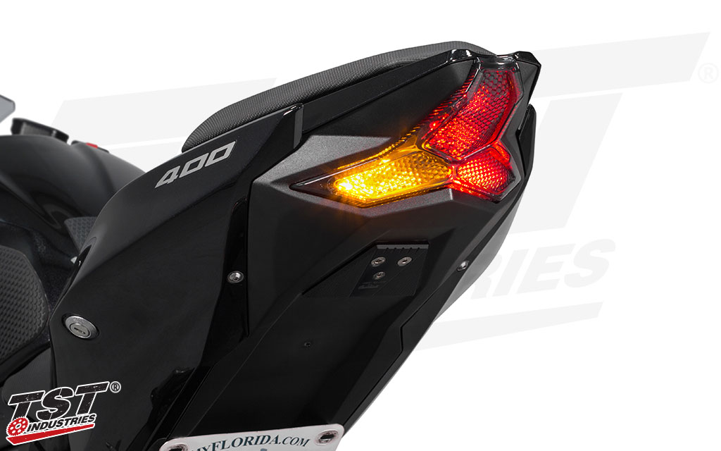 Built in LED turn signals enable you ditch the bulky stock signals and clean up your Ninja 400 / Z400.