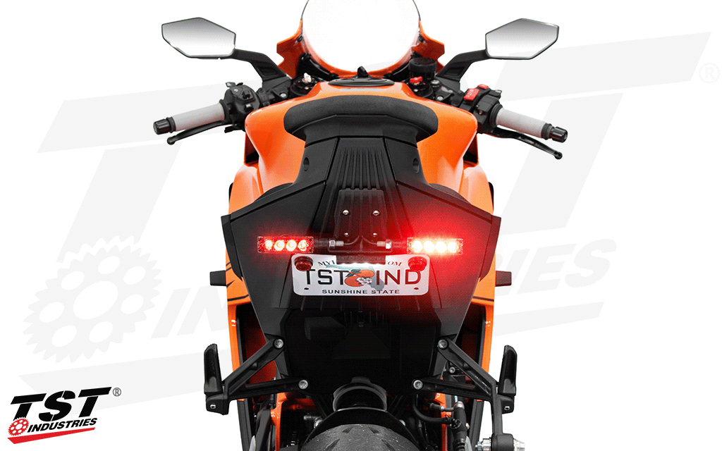 Inlcudes Quadrix-D rear turn signals that feature incredibly bright LEDs.