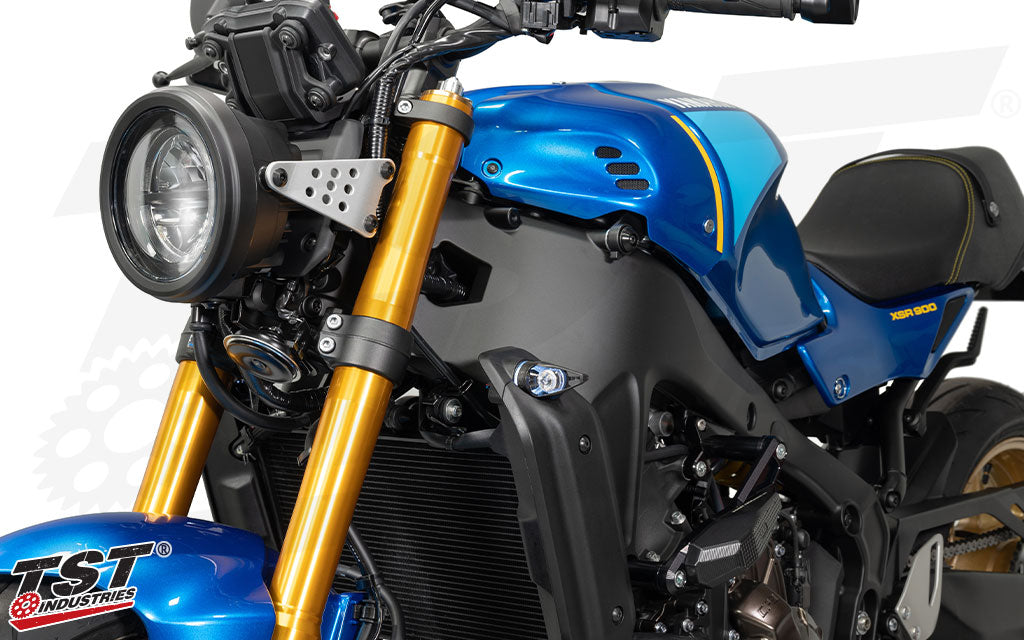 These LED Front Turn Signals feature a unique styling that compliments the XSR900 naked bike aesthetic.