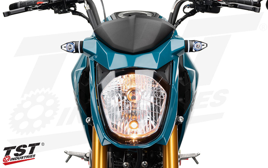 Installed with the Optional Running Light Kit and Hyper White Running Light Color.