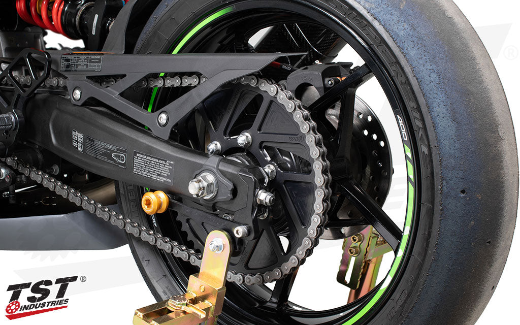 hard anodized finish provides long lasting rear sprocket durability without compromising the lightweight attributes.