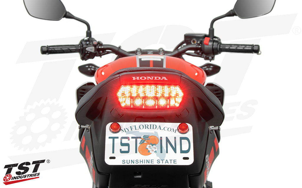 104 super bright LEDs provide ample light output.