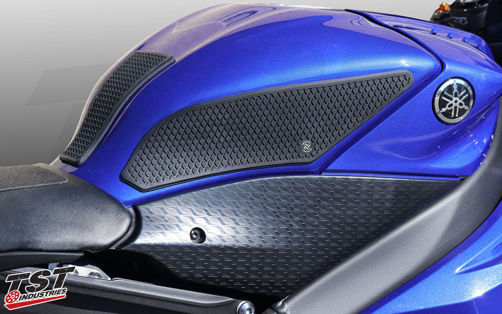 Protect your Yamaha R6 tank while gaining additional knee grip with the TechSpec Gripster Tank Grips.