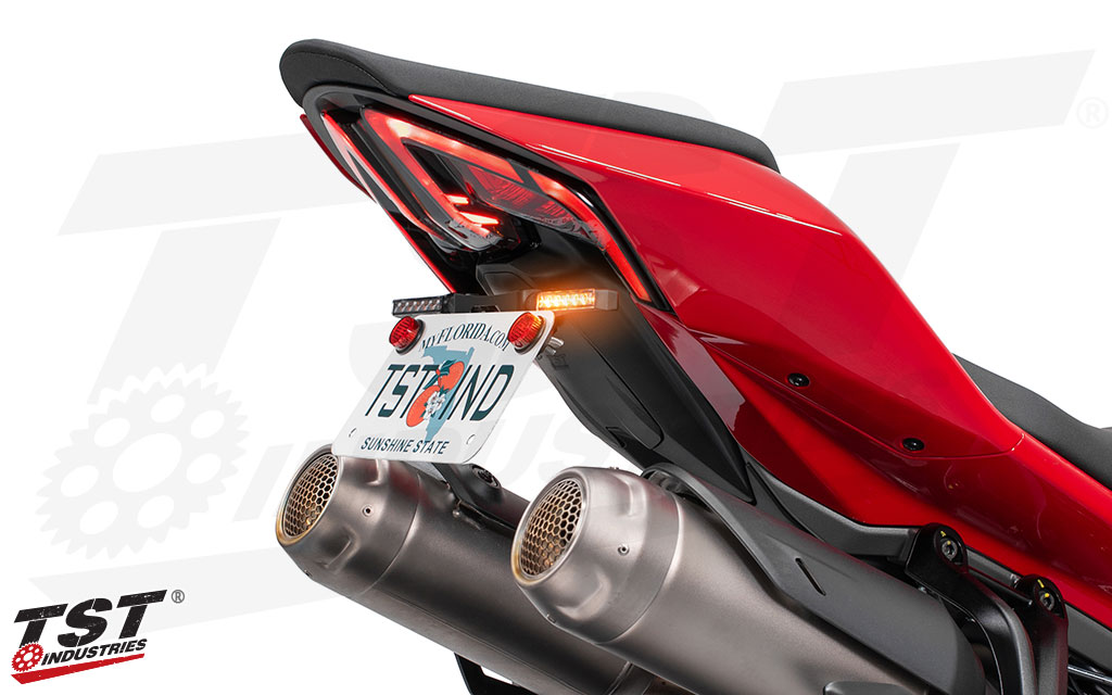 Upgrade your 2025+ Ducati V2 with low-profile turn signals.