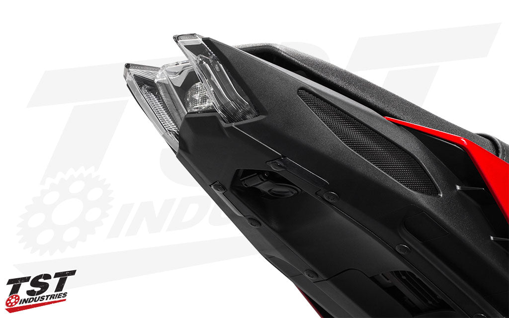 The TST Industries udnertail closeout neatly cleans up the undertail of the 2017-2020 Yamaha FZ-09 / MT-09.