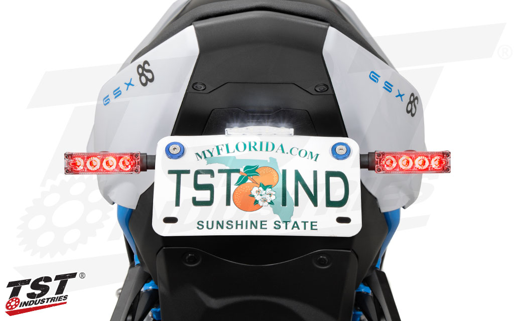 Modern styling meets functionality with the Quadrix-D Integrated Rear Sequential Pod Turn Signals.