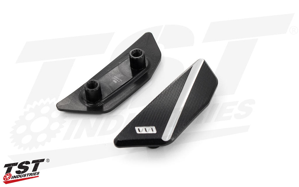 Fastens from the bottom of the plate to ensure a clean and smooth look on the front of your BMW S1000RR.