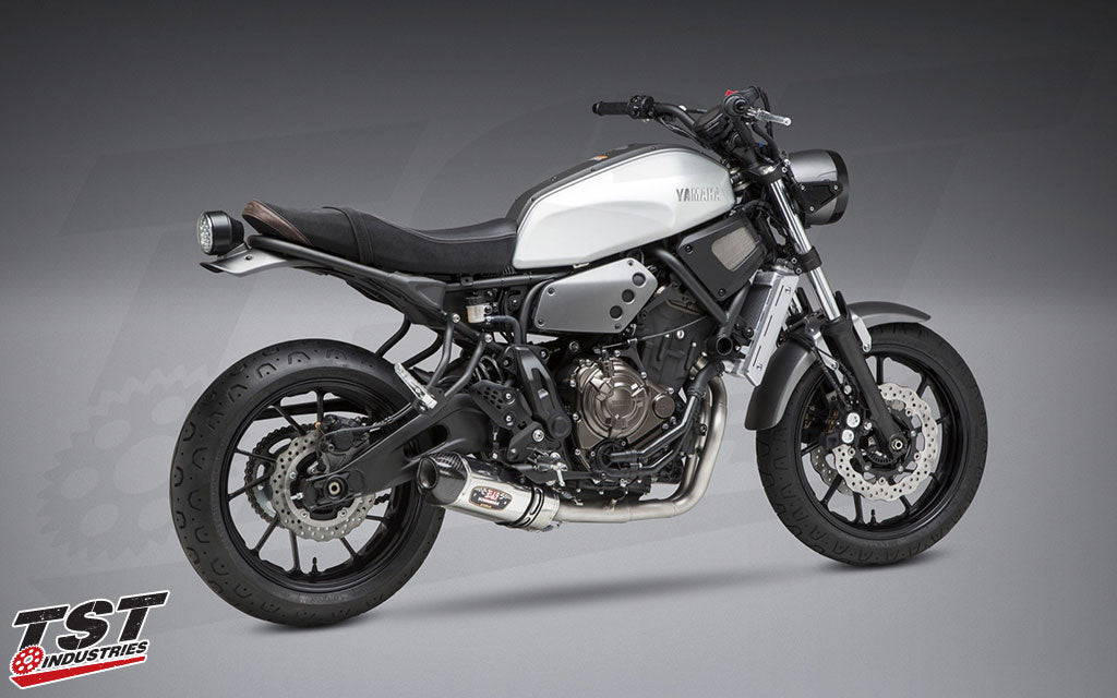 Upgrade your XR700 with a full system exhaust from Yoshimura.