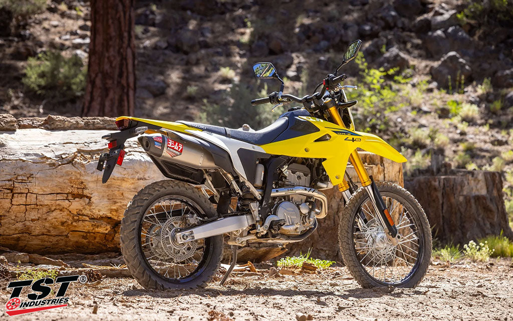 Improve style, sound, and performance with the Yoshimura RS-12 Full System Exhaust.
