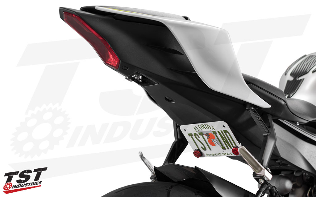 The Adjustable Elite-1 Fender Eliminator is also able to be mounted in a low and tucked position. 