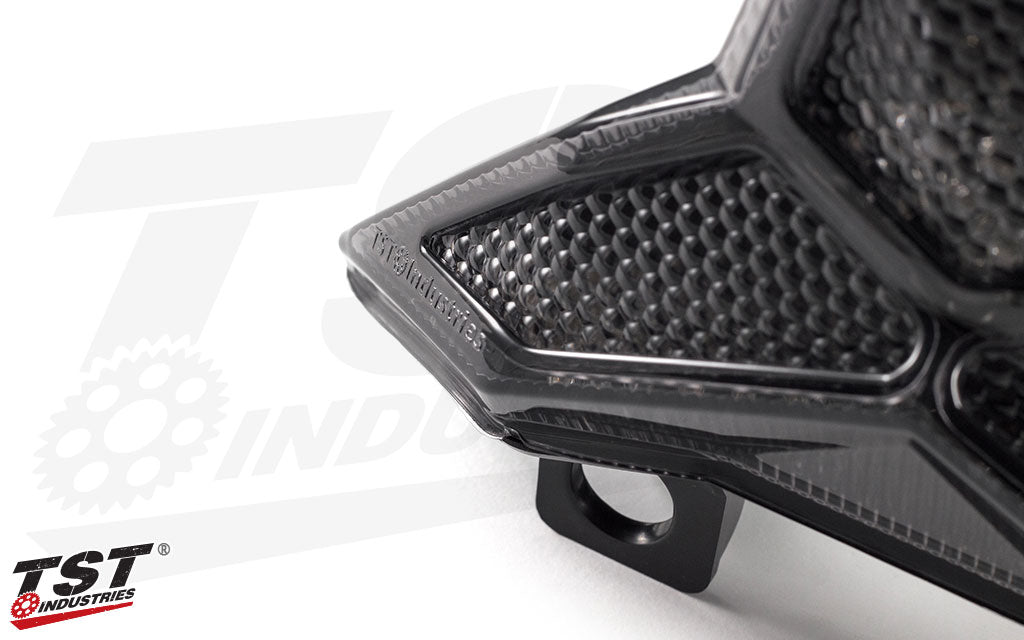 High quality design and manufacturing comes together to set your 2019+ Kawasaki ZX6R apart from the pack.