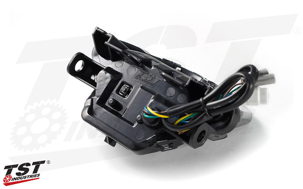 Change light modes to suit your 2021-2024 MT-07 with the easy to access program button located on the rear of the unit.
