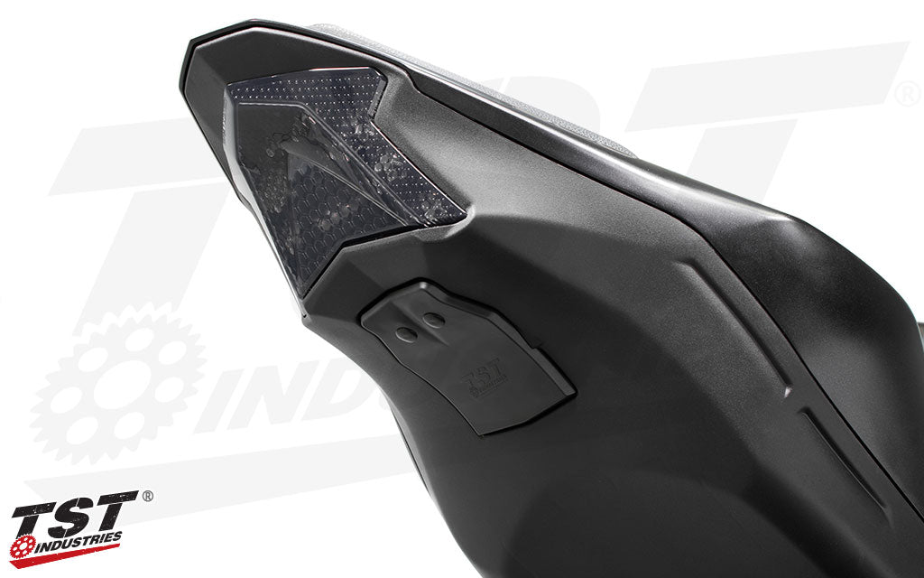 Perfect for track enthusiasts or if you have relocated your Z900 license plate bracket to a non-OEM location.