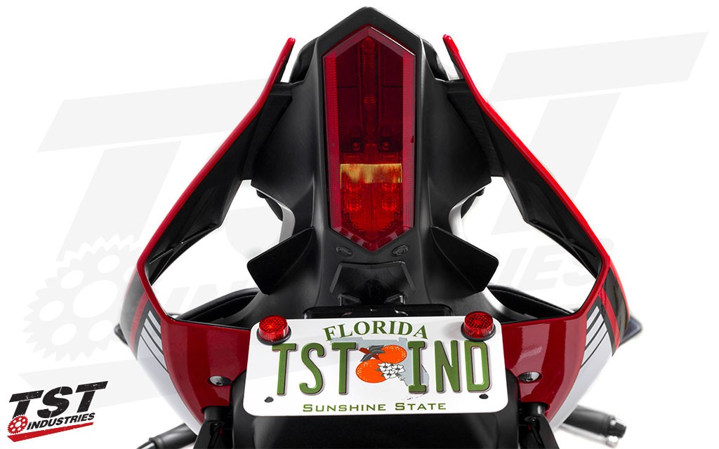 Yamaha R1 with the TST Industries Standard "Fixed" License Plate Bracket.