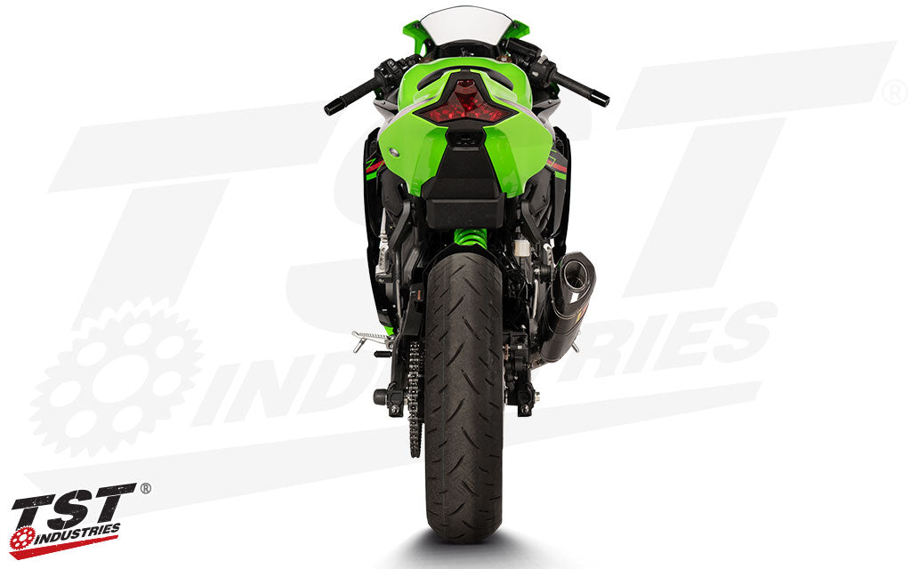 Akrapovics's side exist design is crafted for deep lean angles and improved performance.