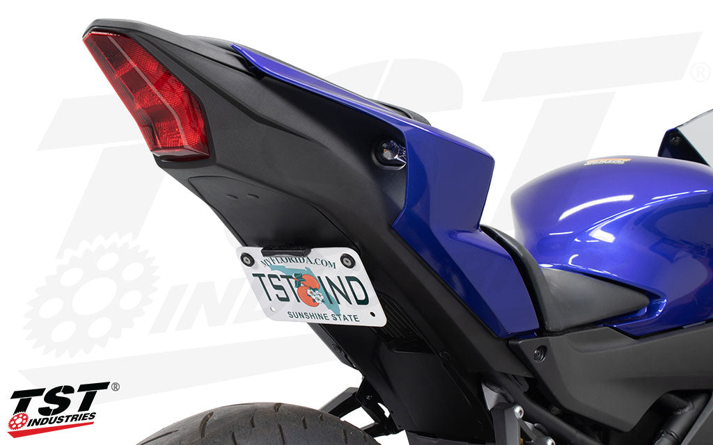 2025 Yamaha R3 with TST Industries LED Flushmount turn signals installed on the tail section.