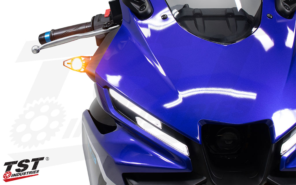 TST MECH-GTR LED Front Turn Signals | Yamaha R3 2025+