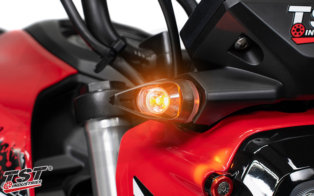 Advanced lens optics provide an incredibly bight turn signal that is visible from a wide angle.