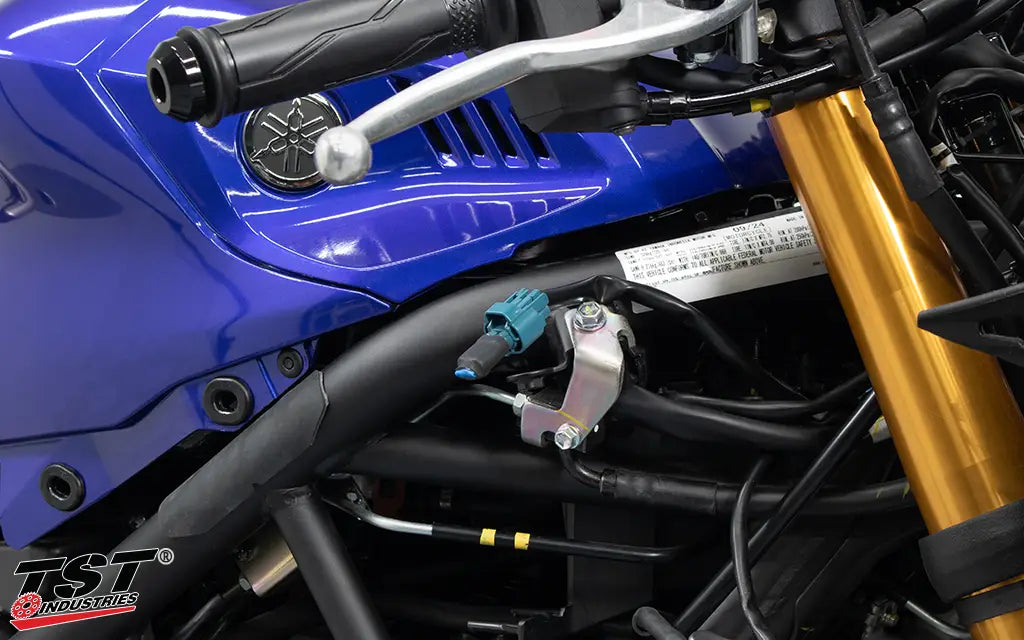 TST Industries AIS PAIR Circuit Eliminator Plug installed on the 2025 Yamaha R3.