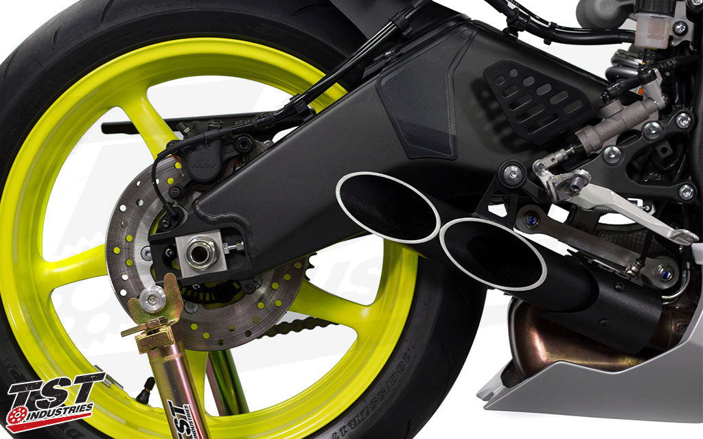 Toce Double Down Exhaust on the 2017 Yamaha R6.