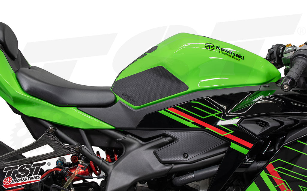 Take4 2025 Ebony / Green Lime ABS Edition KRT ZX™-4RR Ninja® Kawasaki テレビ台・テレビボード