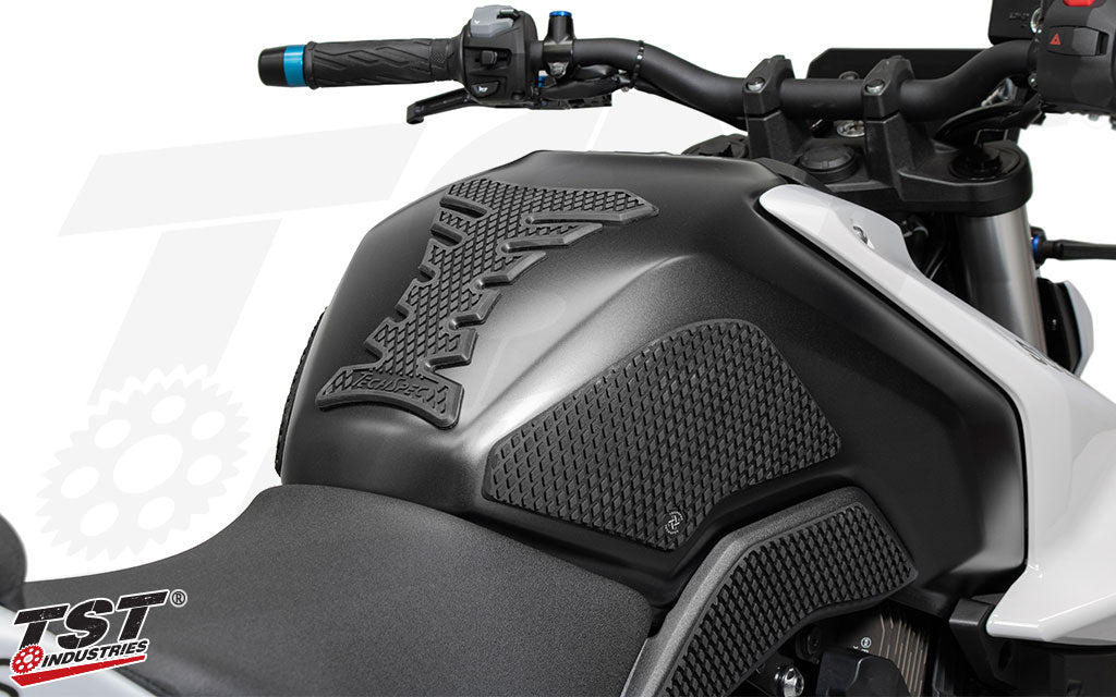 Includes tank side, frame, and center tank grips.