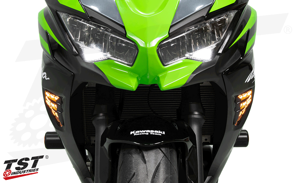 Animated GIF of running light feature on the TST Nexus Turn Signals.