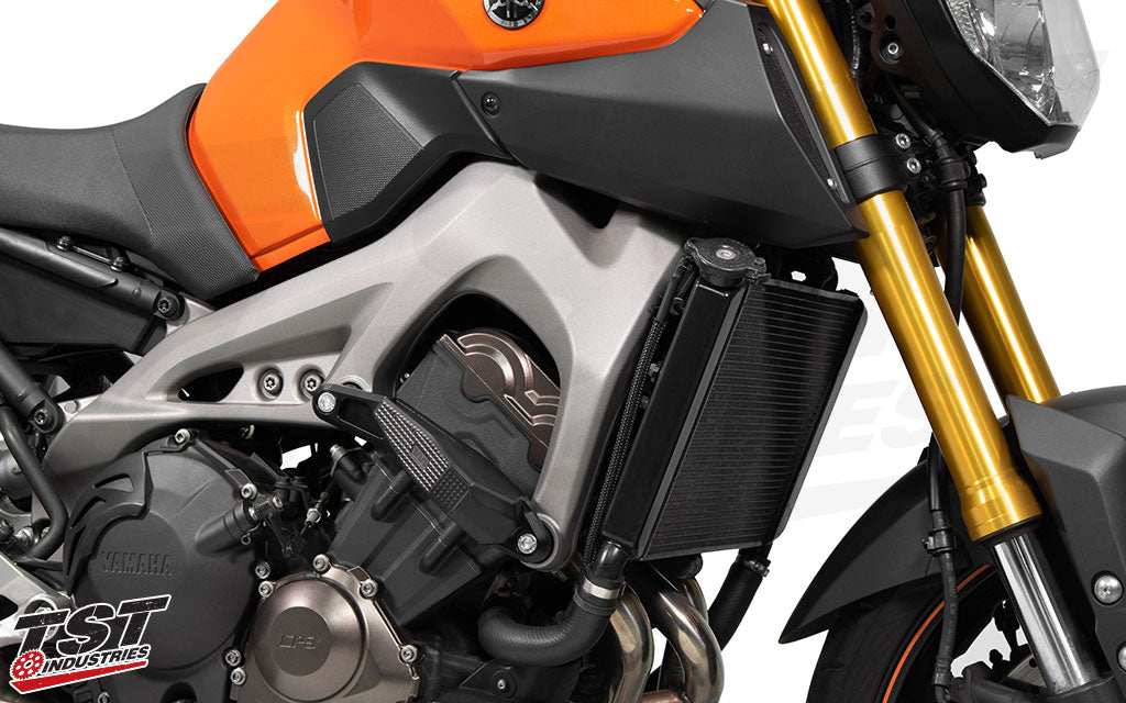 Protect your Yamaha with robust Womet-Tech Evos Edition Frame Sliders.