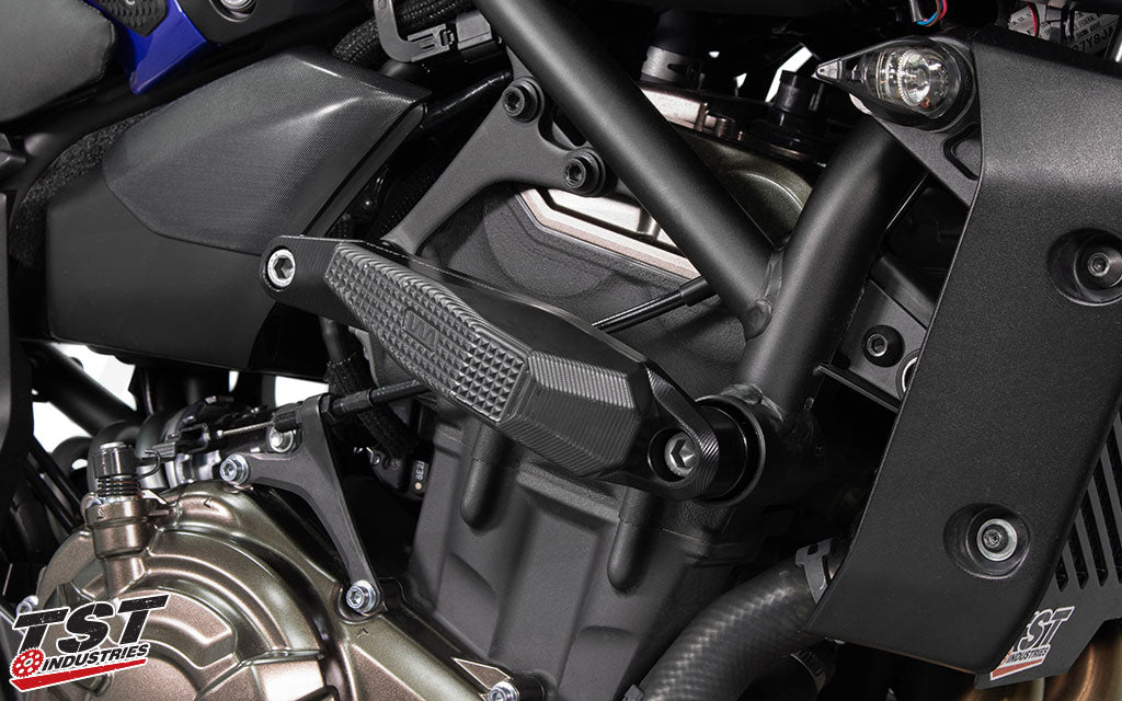 Protect your Yamaha MT-07 / FZ-07 with dual mounting point frame sliders from Womet-Tech.