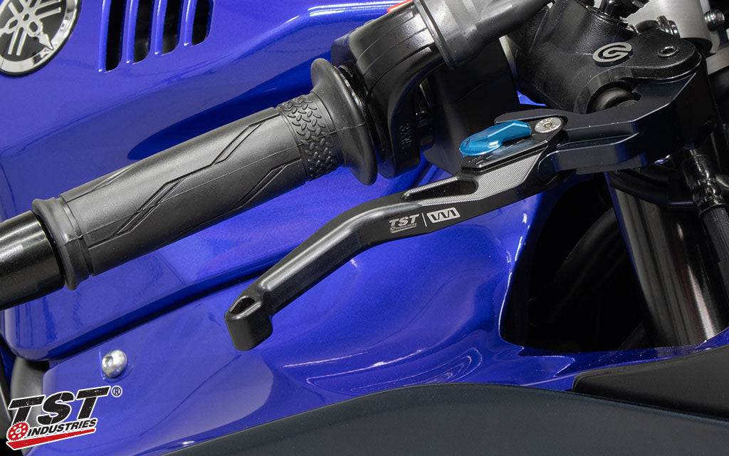 Dial in your levers to the perfect feel on your Yamaha R7.
