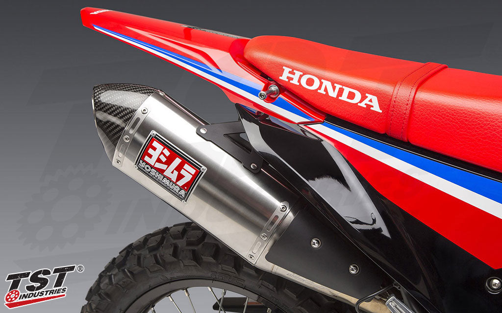 Stainless slip-on system features a stainless canister.