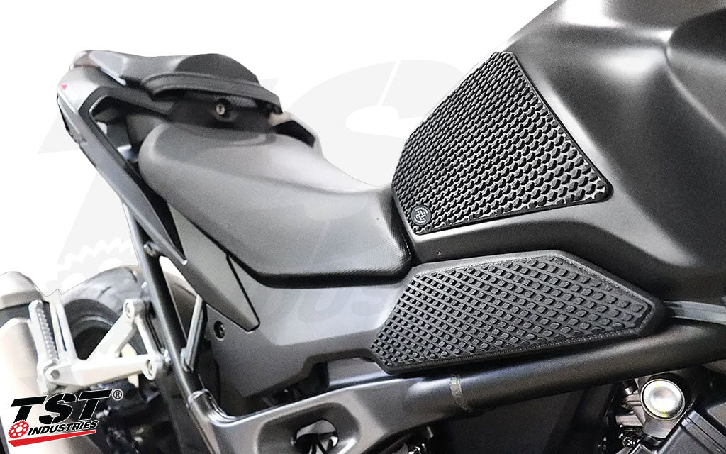 TechSpec Gripster Tank Grips for Honda CB750 Hornet 2025+