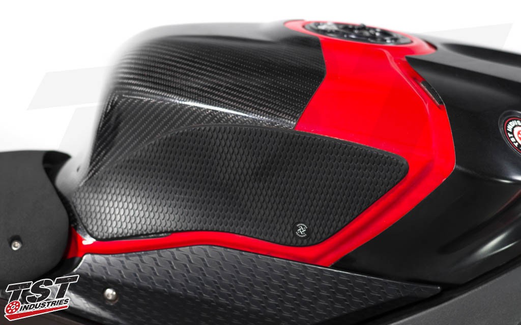 TST Industries Ergo Pack for Yamaha YZF-R1 2015+.   (Version 1 Tank Shroud shown)