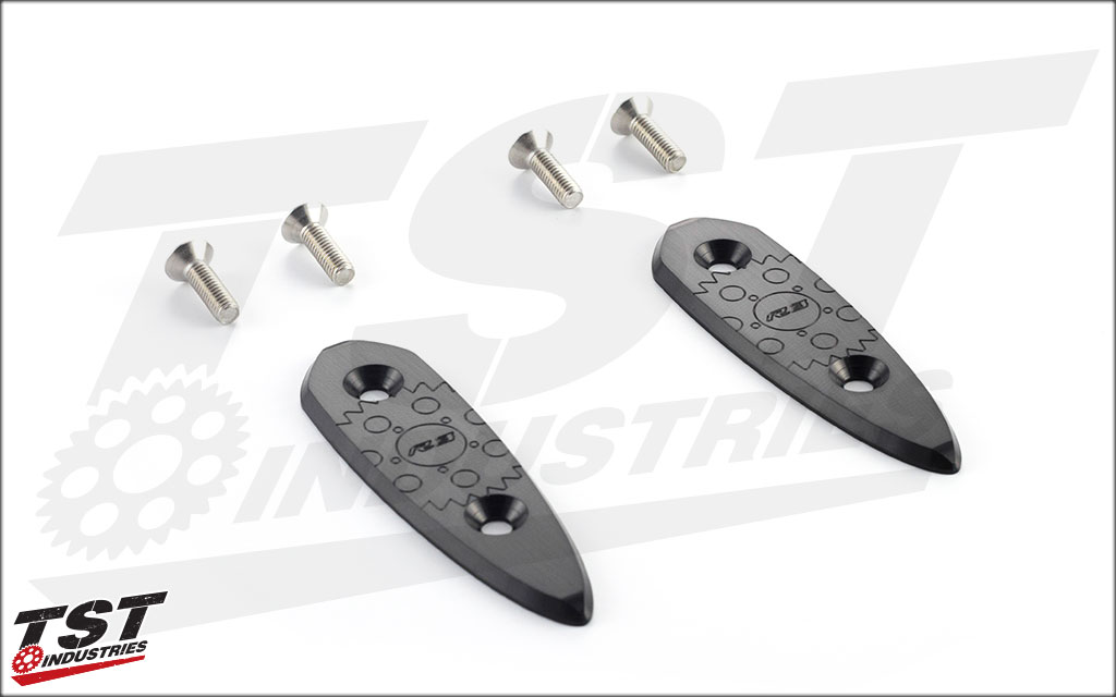 Yamaha R3 Mirror Block Off kit made with anodized aluminum and corrosion resistant hardware. 