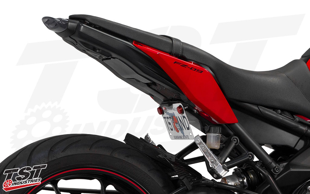 Clean up your Yamaha FZ09 undertail with the TST Elite-1 Fender Eliminator. (License Plate Light sold separately)