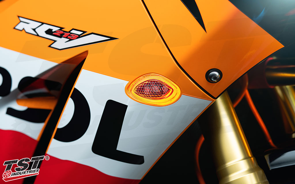 Four available Halo running light colors enables you to pick the perfect color for your CBR600RR.