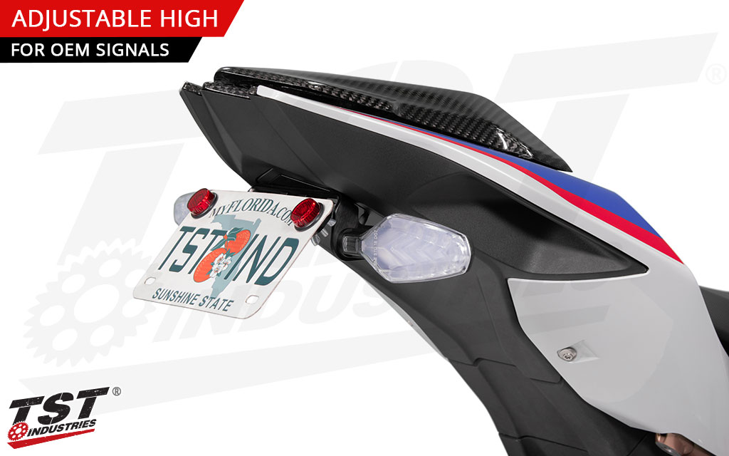 Includes a CNC machined black anodized turn signal bracket and a two-piece undertail closeout design.