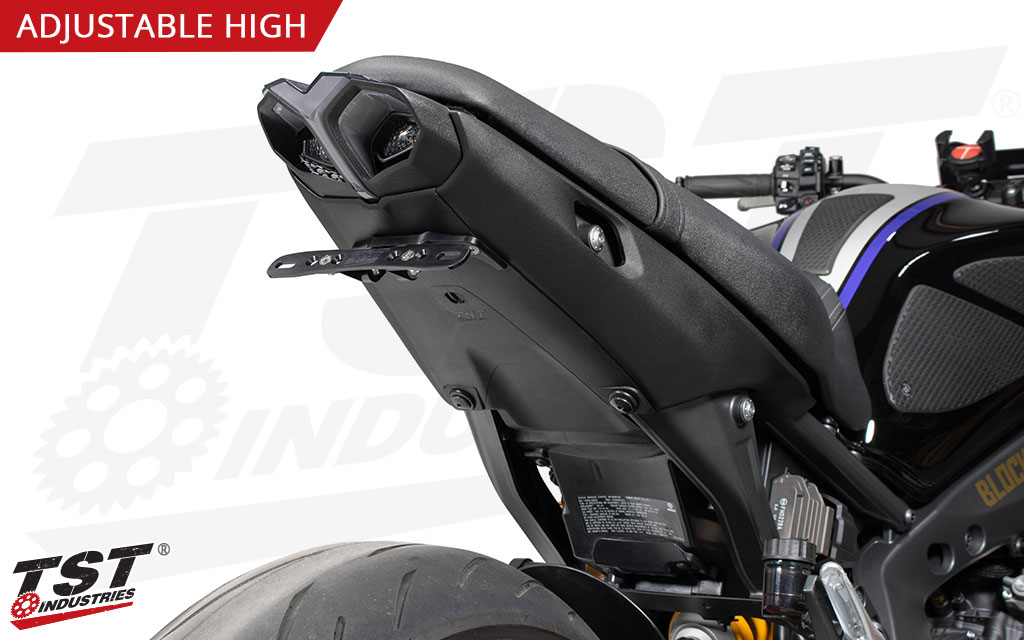 Retain the adjustable license plate angle on your MT-09 and upgrade your undertail with the TST Full Undertail.
