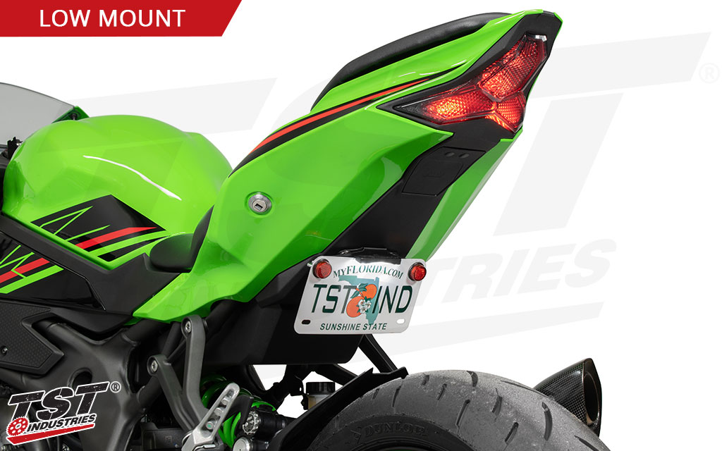 Ditch the stock fender and place your Kawasaki ZX-4RR / ZX-4R's license plate in a low and tucked position.