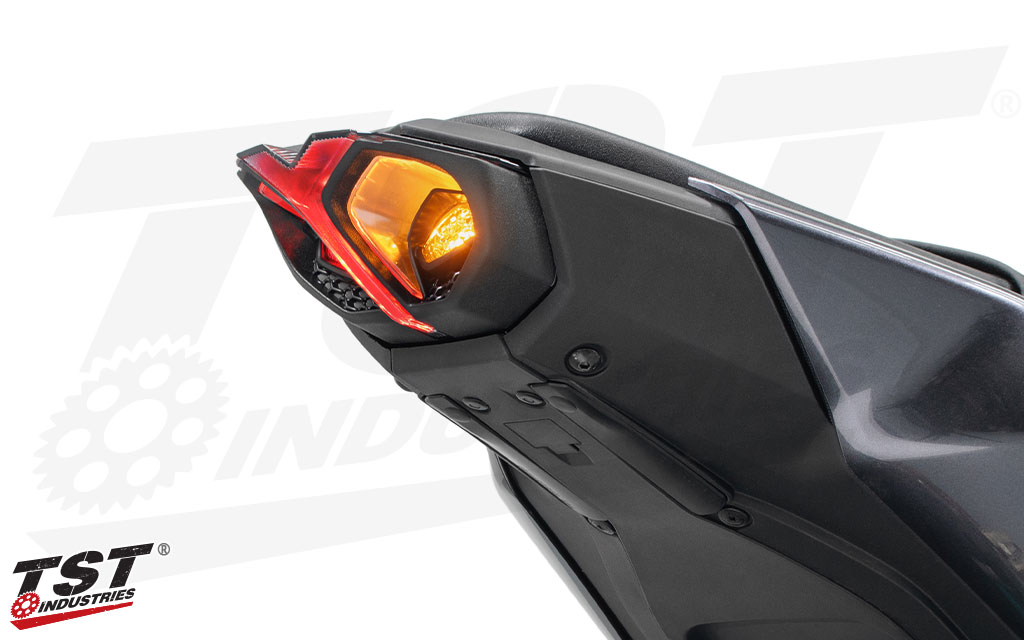 Programmable light modes apply to both brake and integrated turn signal fuctions.