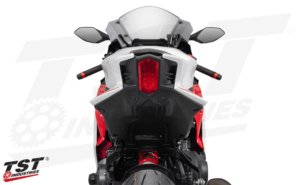 Upgrade your Yamaha YZF-R9 with the TST Industries Undertail Closeout.
