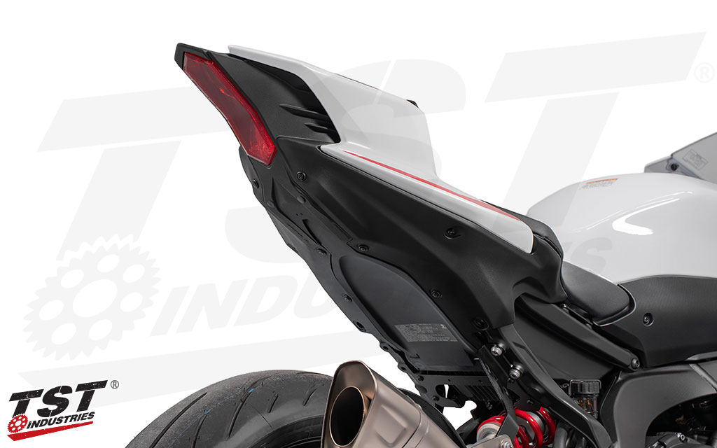 Fill the gap left behind after removing the stock Yamaha R9 fender.
