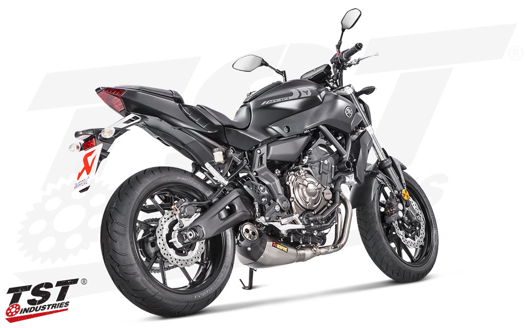 Improve the looks, sound, and performance of your MT-07 with Akrapovics Racing Line Full System Exhaust.