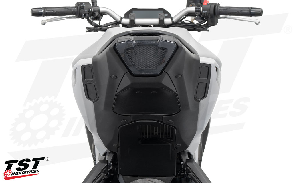 Cover the gap left behind after removing the factory fender on your 2025+ Yamaha MT-03.