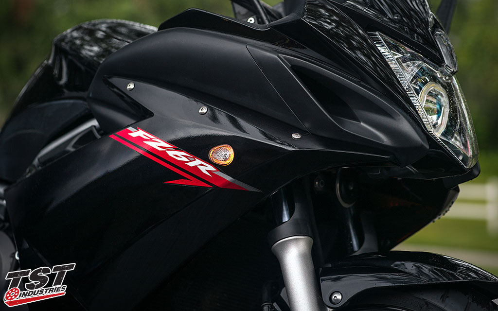 Unique Halo running light design sets your FZ6R apart from the rest.