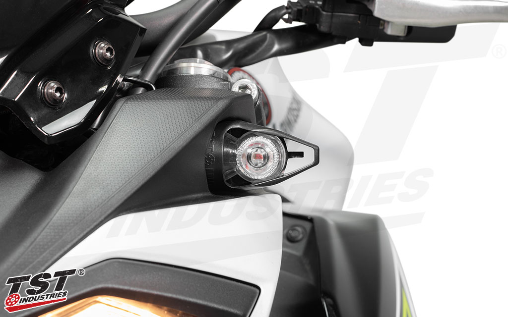Plug and play wiring makes the MECH-GTR installation a quick and painless task on your Kawasaki.