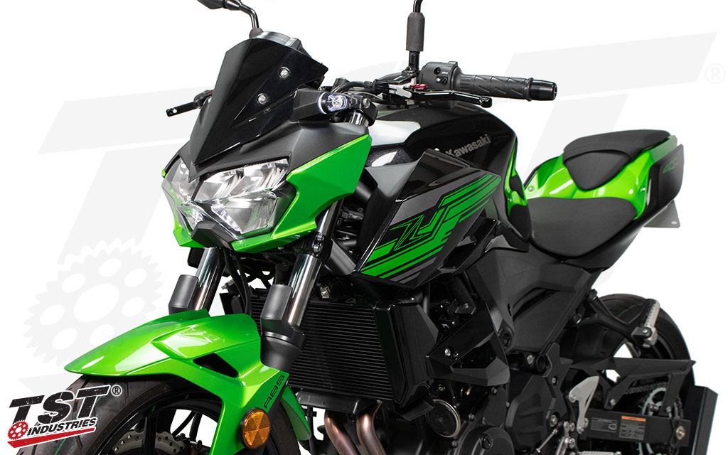 TST MECH-GTR Front LED Turn Signals on the Kawasaki Z400.