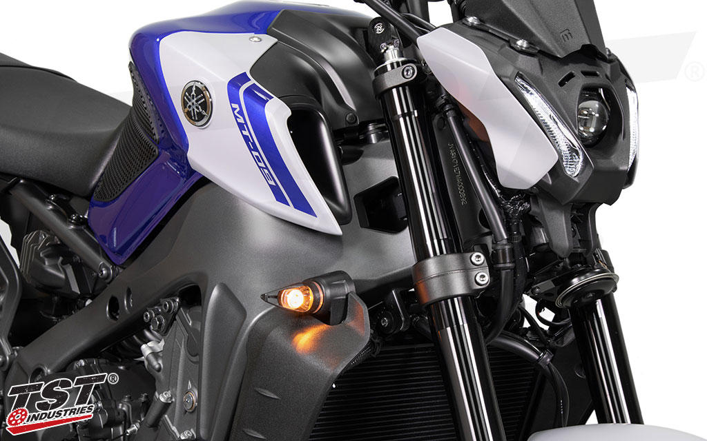 MotoParAcc Flush Mount Motorcycle LED Turn Signals for Yamaha YZF R1 R6 R3 FZ09 FZ07 FZ8 MT-07 MT-09 