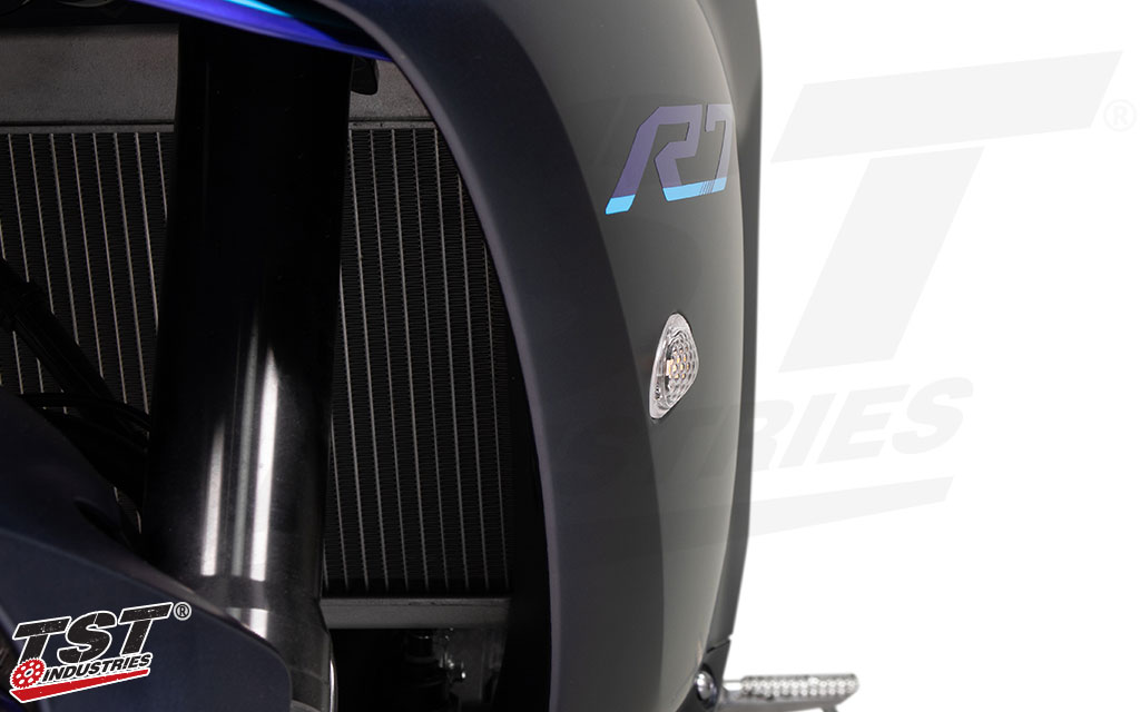 Upgrade your Yamaha R7 with TST GTR Front LED Flushmount turn signals.